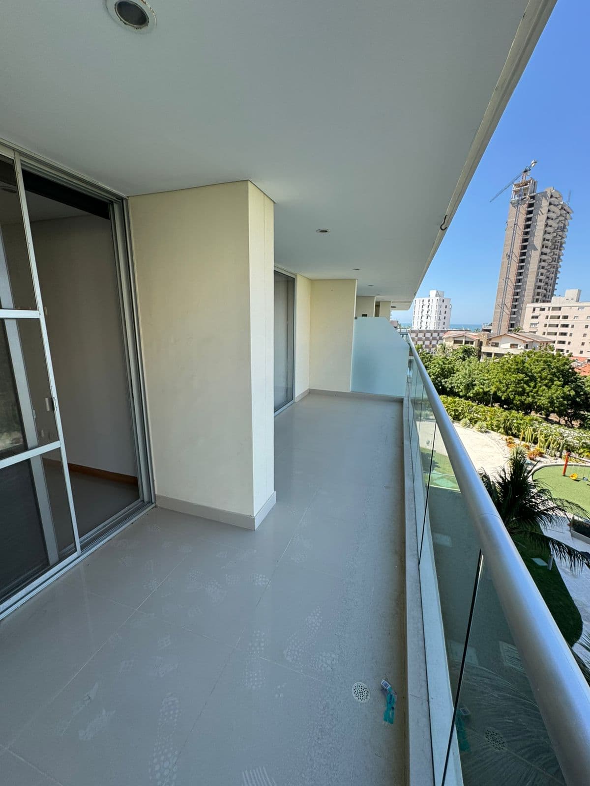 Torres Del Mar — foto 1